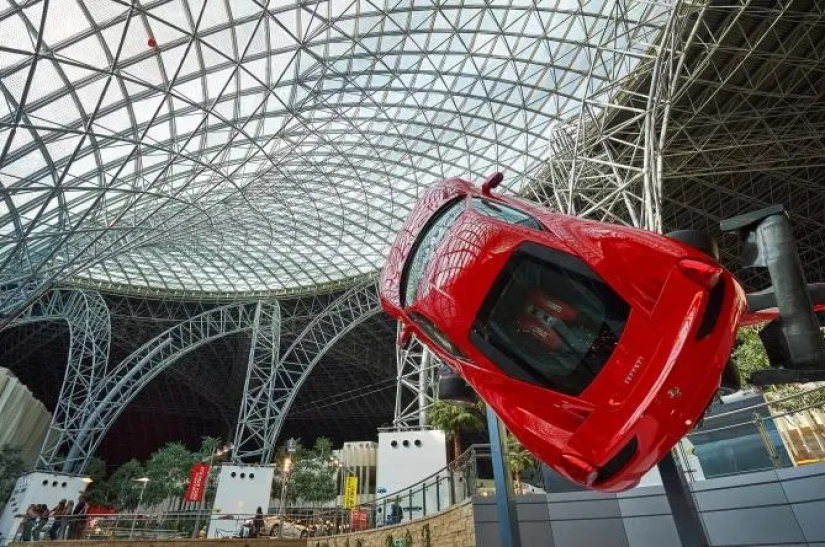 En una ola de adrenalina: Ferrari World en Abu Dhabi superó a Disney en la lucha por el título del mejor parque temático del mundo