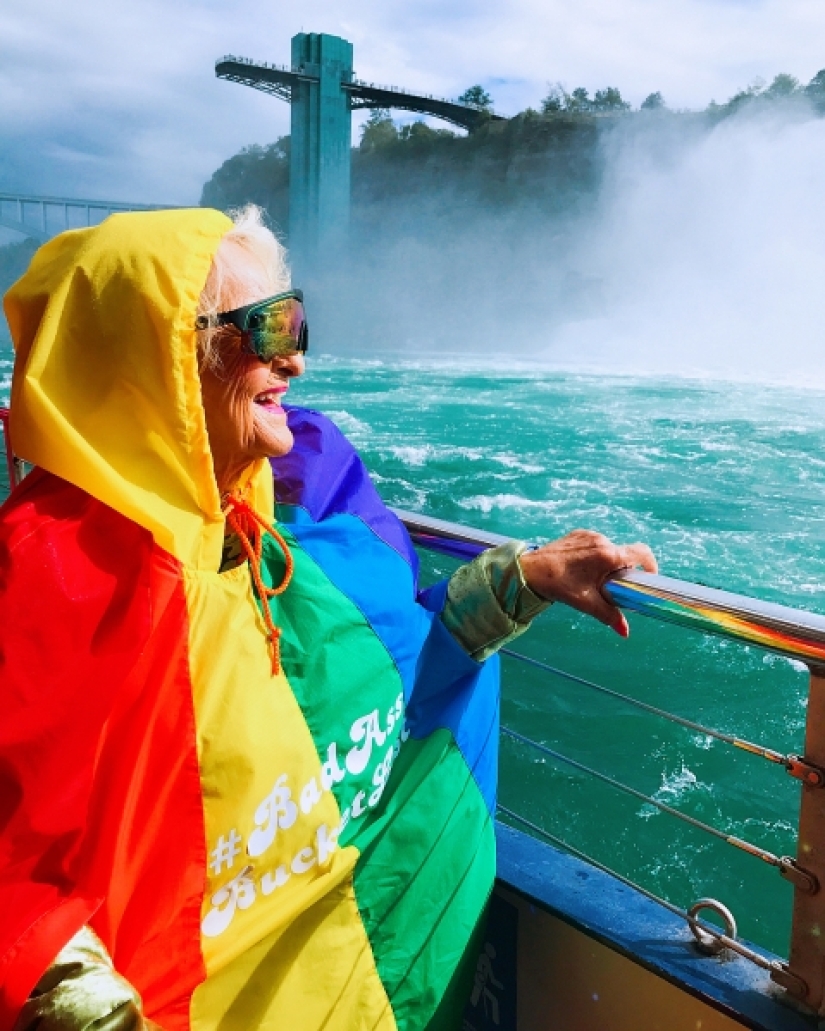 encendedor de abuelita de 91 años Helen Ruth van Winkle, o Cómo cumplir con la vejez