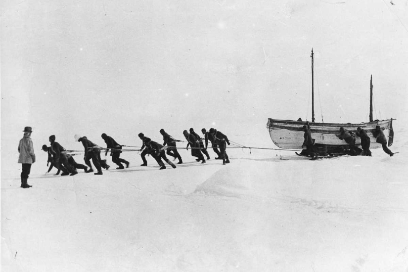 "Endurance", or the story of the survival of 28 people among the Antarctic ice in 1914-1916