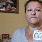 Enterrada viva: Una mujer quiere desenterrar su tumba para demostrar que está viva