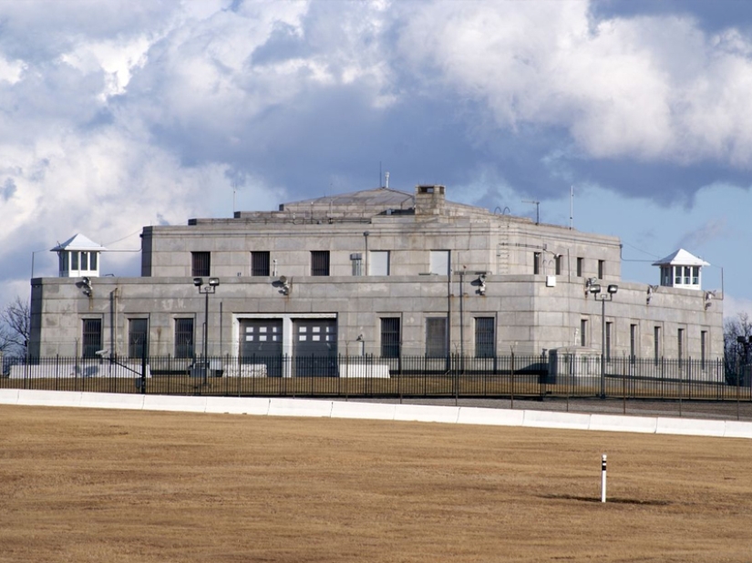 Entrance denied: 10 most protected objects on Earth Entrance denied: 10 most protected objects on Earth