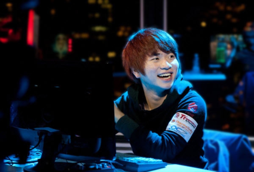 Es fácil ganar sin esfuerzo: cómo viven los jugadores millonarios de deportes electrónicos Es fácil ganar sin esfuerzo: cómo viven los jugadores millonarios de deportes electrónicos