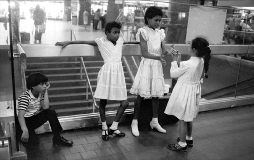 Esta ciudad nunca duerme: el jugo de las calles de Nueva York de finales del siglo XX