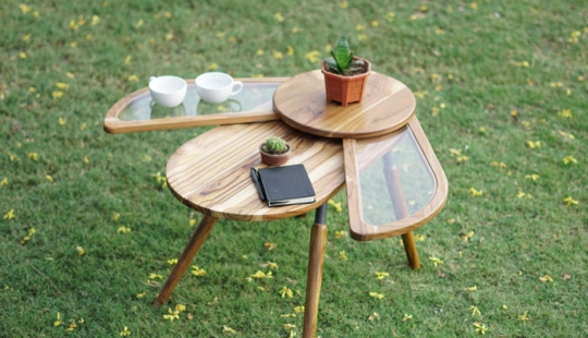 Esta mesa única se inspiró en las alas de un escarabajo.