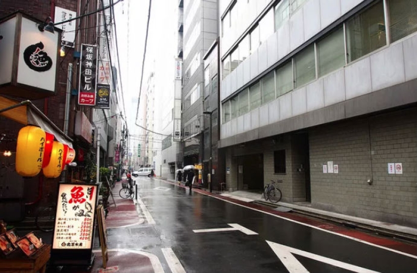 Estacionarse estrictamente al revés, dormir en el trabajo y otras rarezas asombrosas de Japón