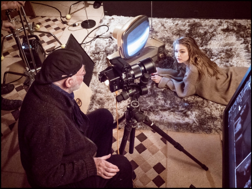 Eternal female ambitions: how was the shooting of the new Pirelli calendar