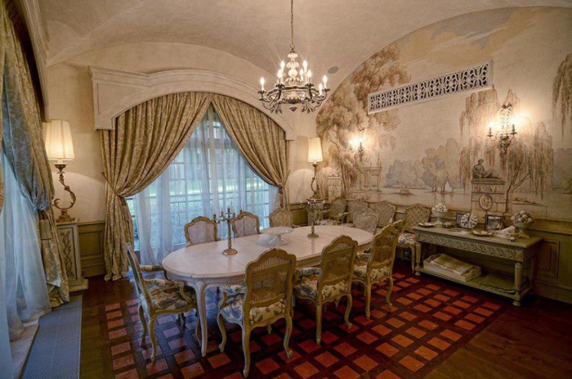 Expensive and very angry: a house for sale on Rublevka for 3 billion rubles Expensive and very angry: a house for sale on Rublevka for 3 billion rubles