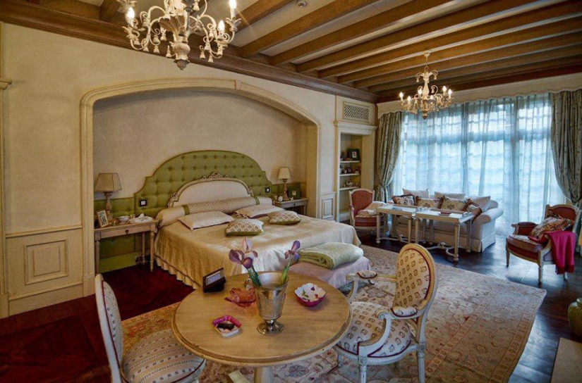 Expensive and very angry: a house for sale on Rublevka for 3 billion rubles Expensive and very angry: a house for sale on Rublevka for 3 billion rubles