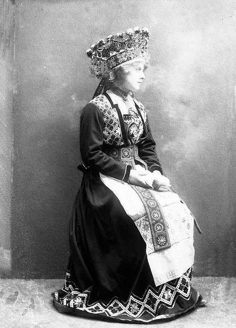 Fabulous outfits of Norwegian brides of the 1870s-1920s