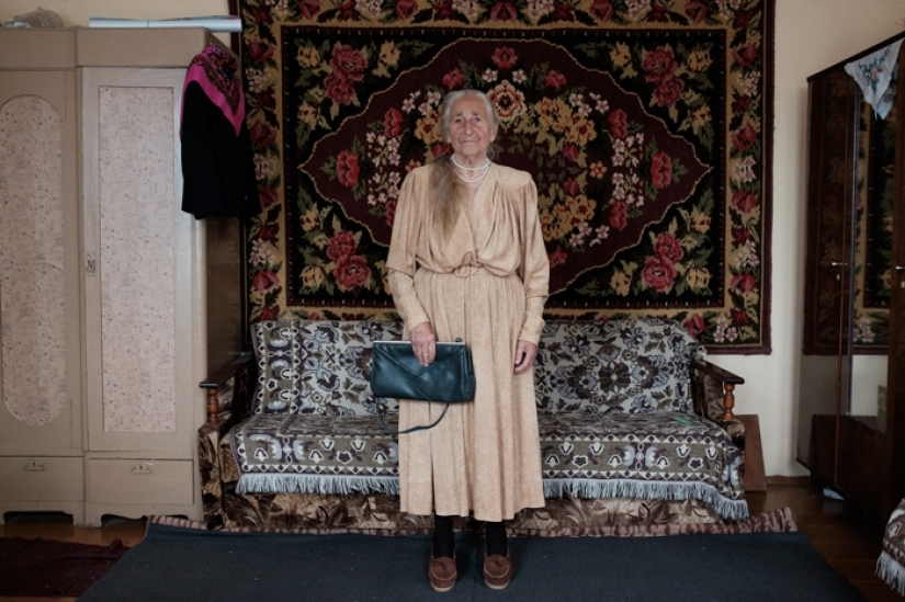 Faith and fashion: stylish outfits of a 91-year-old grandmother from Belarus