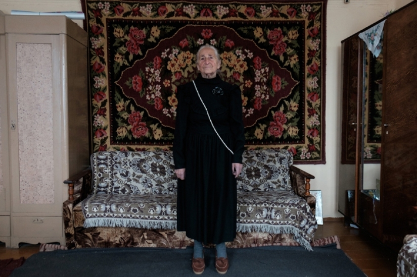 Faith and fashion: stylish outfits of a 91-year-old grandmother from Belarus