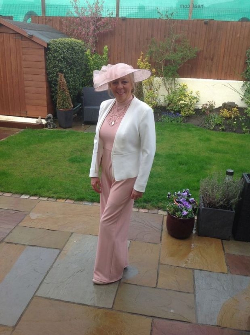 Fans of horse racing publish photos in the best outfits and hats, celebrating the Day of the Lady in self-isolation Fans of horse racing publish photos in the best outfits and hats, celebrating the Day of the Lady in self-isolation