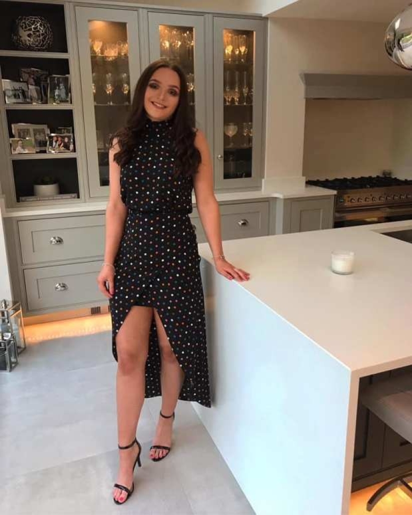 Fans of horse racing publish photos in the best outfits and hats, celebrating the Day of the Lady in self-isolation Fans of horse racing publish photos in the best outfits and hats, celebrating the Day of the Lady in self-isolation