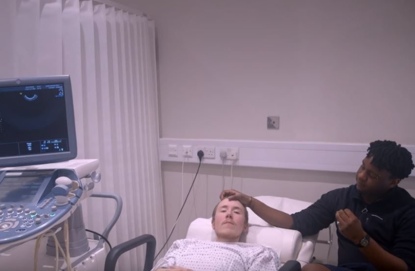 Father and mother in one bottle: a transgender man from England became pregnant and gave birth to a healthy boy