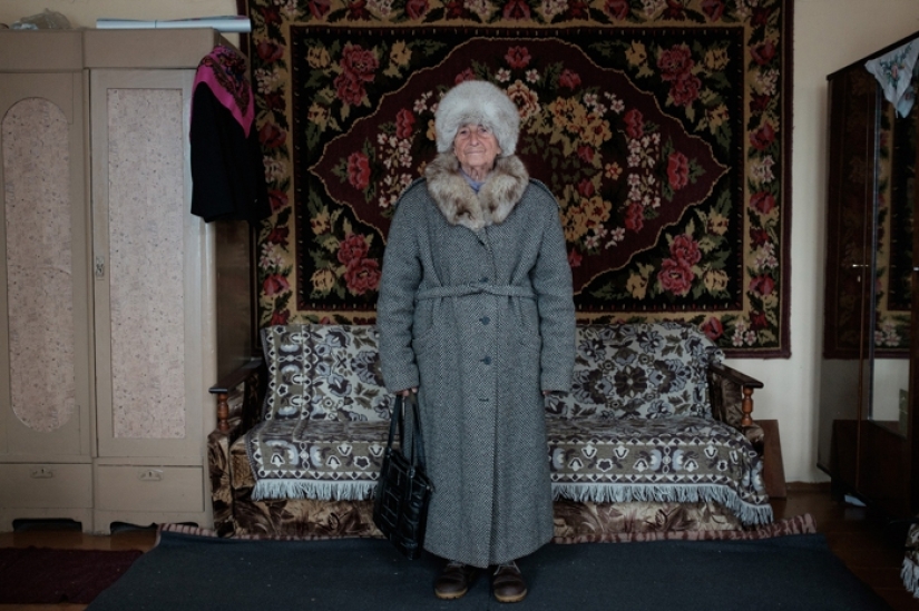 Fe y moda: atuendos elegantes de una abuela de 91 años de Bielorrusia