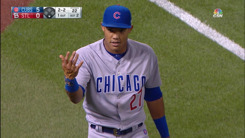 Feast during the game: the baseball player scattered the chips of the fan and bought him new ones right during the match Feast during the game: the baseball player scattered the chips of the fan and bought him new ones right during the match