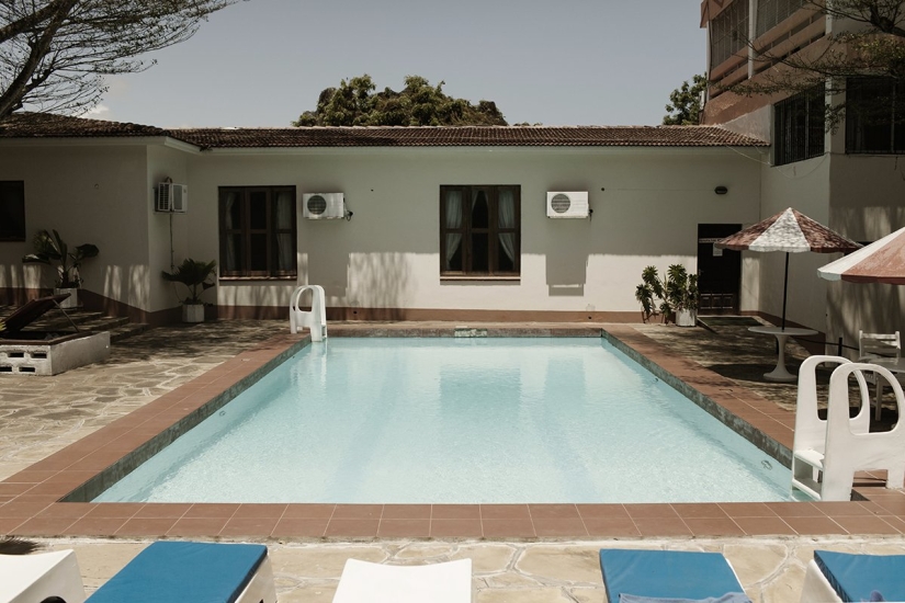 Female sex tourism in Kenya