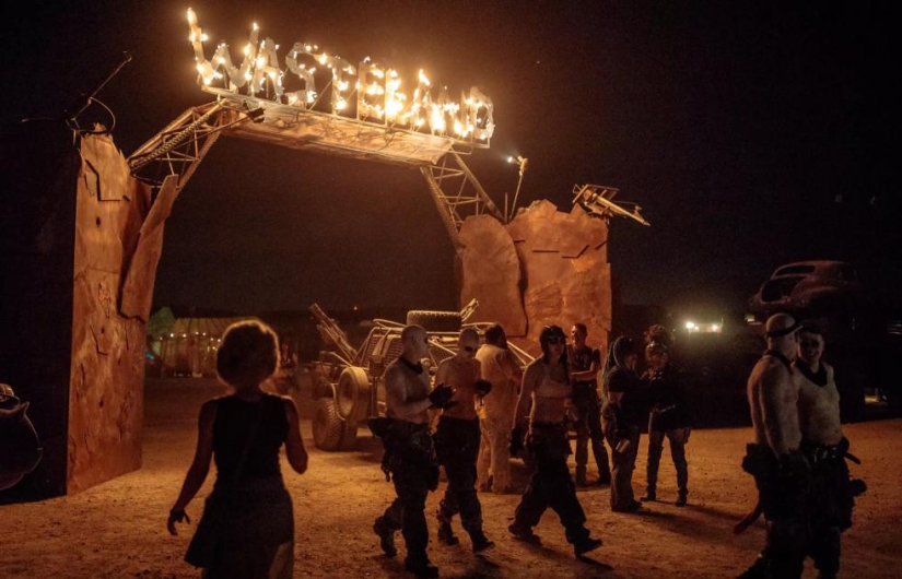 Festival salvaje en el desierto al estilo de "Mad Max": Wasteland Weekend 2018 Festival salvaje en el desierto al estilo de "Mad Max": Wasteland Weekend 2018