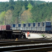 Fetid train: cars with feces have been standing in an American town for two months
