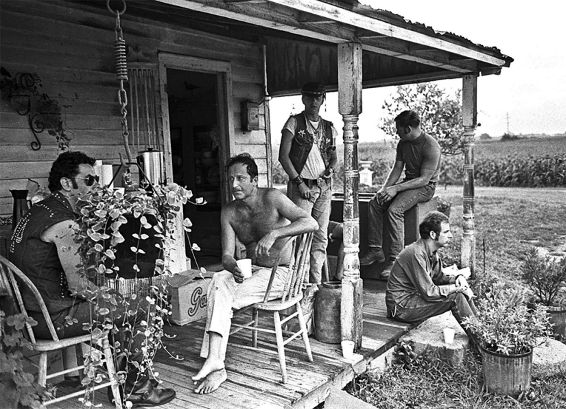 Fin de semana jorobado: fotos retro de ciclistas de orientación sexual no tradicional Fin de semana jorobado: fotos retro de ciclistas de orientación sexual no tradicional