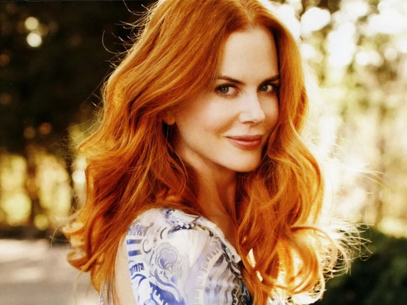 Fire beauties! Red-haired actresses and models