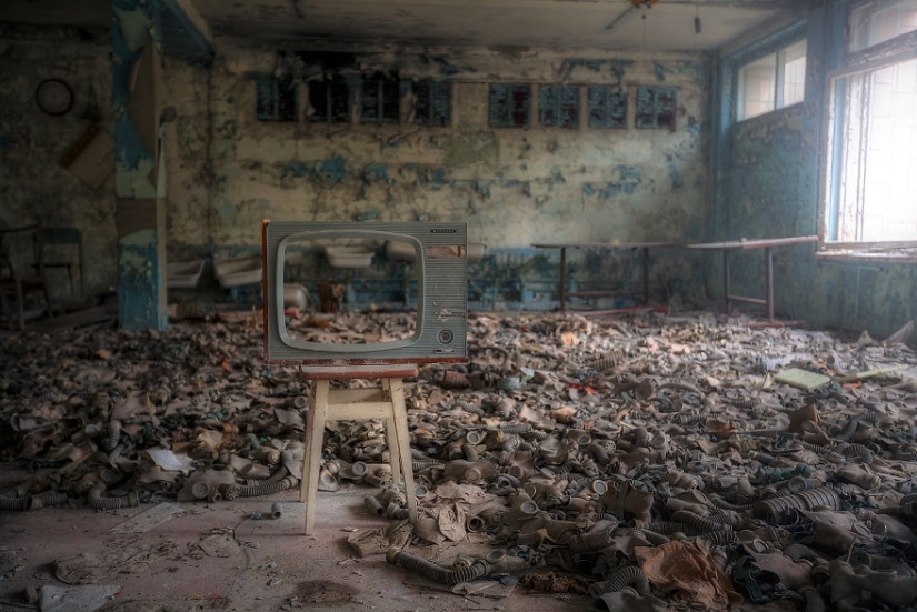 Fotos fascinantes y espeluznantes de Chernóbil y Pripyat por Christian Lipovan