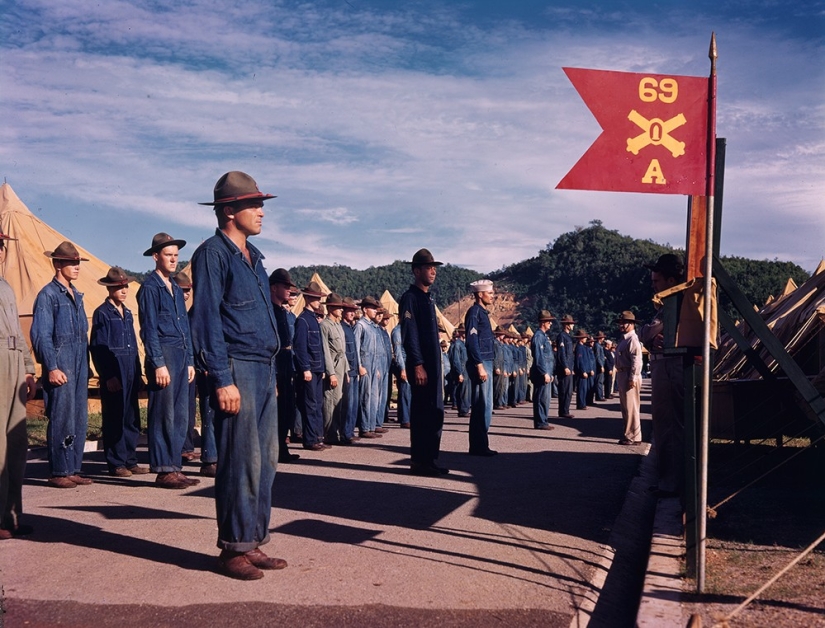 Fotos únicas de la década de 1940 en códigos de colores.
