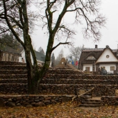 From the house where Vysotsky lived, the Belarusian businessman made a strange museum "as a gift to all people"