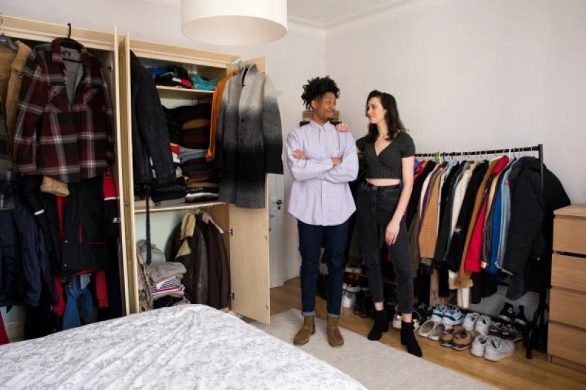 From the needle: men who would rather buy themselves a new shirt than take their beloved on a date