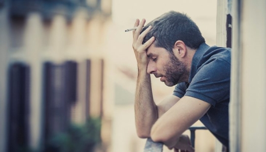 Fumar y cocinar kebabs en los balcones han sido prohibidos en Rusia Fumar y cocinar kebabs en los balcones han sido prohibidos en Rusia