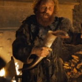 "Game of Thrones" Bloopers: Starbucks coffee, time jumps and married castrati