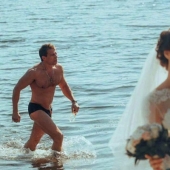 Gay version of the meme "Unfaithful guy": the groom looked at the sexy jock right during the wedding