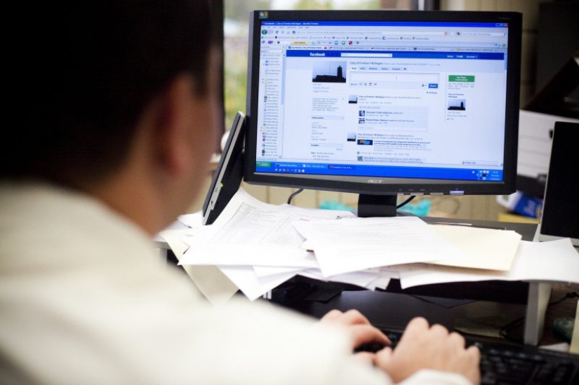 Generational change, new forms of power and more: Mark Zuckerberg on what the new decade will bring