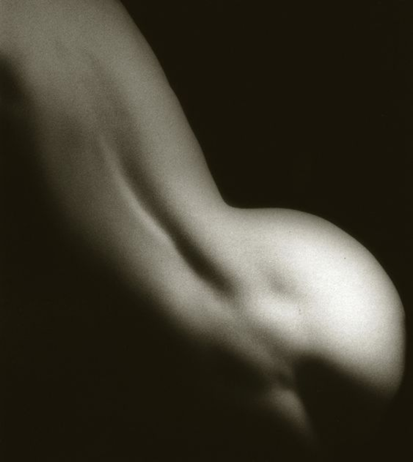 Gentle eroticism from photographer Robert Farber Gentle eroticism from photographer Robert Farber