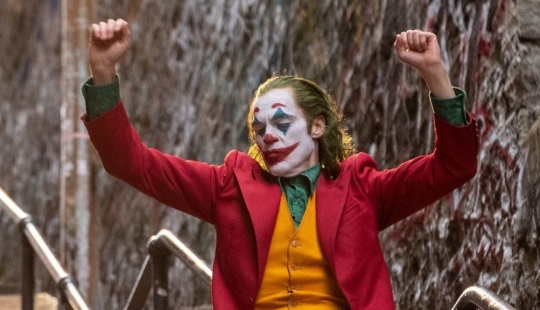 Give Him a Porn Oscar: Joaquin Phoenix's Joker Breaks Records on Pornhub Give Him a Porn Oscar: Joaquin Phoenix's Joker Breaks Records on Pornhub
