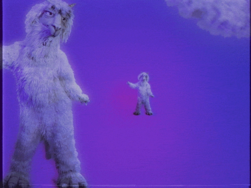 Gnome knitter waving pug: these and other major gifs of 2017 Gnome knitter waving pug: these and other major gifs of 2017