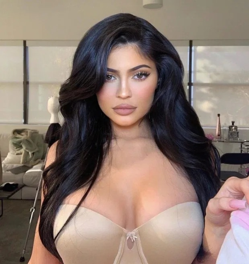 Golden pages: celebrities who earned the most on Instagram in 2019 Golden pages: celebrities who earned the most on Instagram in 2019