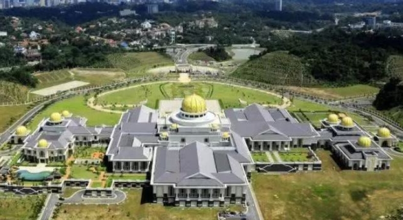 Golden Soul: the luxurious life of the Sultan of Brunei