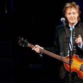 Golden Strings: The 10 richest Guitarists of 2019