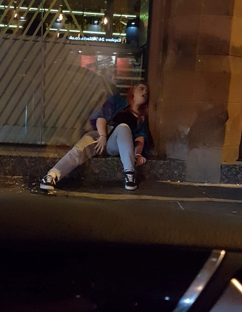 Gracias a Dios, no en Nikolskaya: cómo los fanáticos ingleses celebraron la victoria de su selección Gracias a Dios, no en Nikolskaya: cómo los fanáticos ingleses celebraron la victoria de su selección