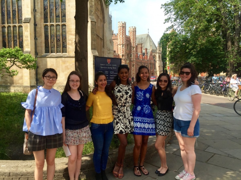 Hacer los deberes en la fuente del siglo XIV: un día en la vida de un estudiante de Cambridge