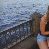 Happy together: the love story of a guy in a wheelchair and a girl with a big heart