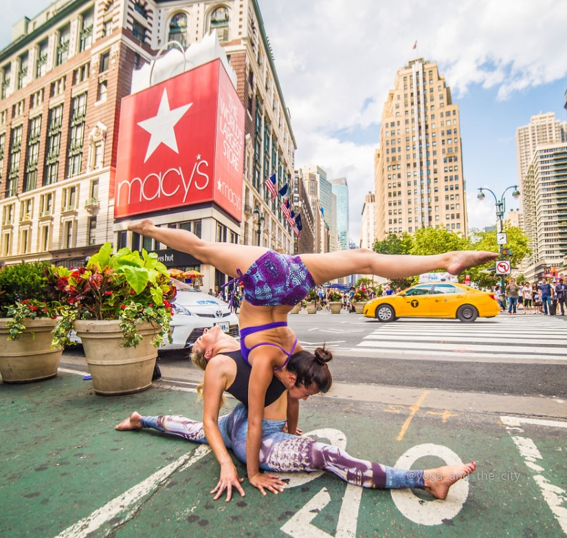Harmony in the middle of the metropolis: yoga in the big city Harmony in the middle of the metropolis: yoga in the big city
