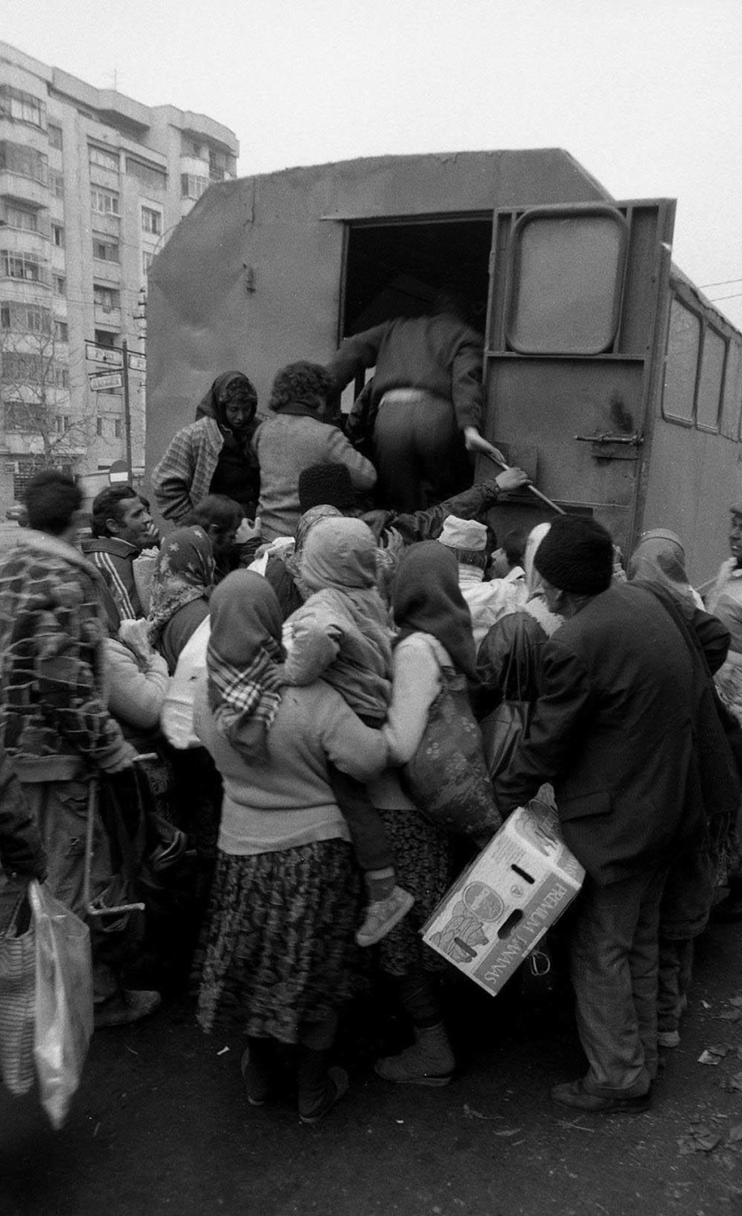 Harsh Romania of the 90s, where flocks of sheep blocked busy streets