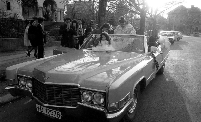 Harsh Romania of the 90s, where flocks of sheep blocked busy streets