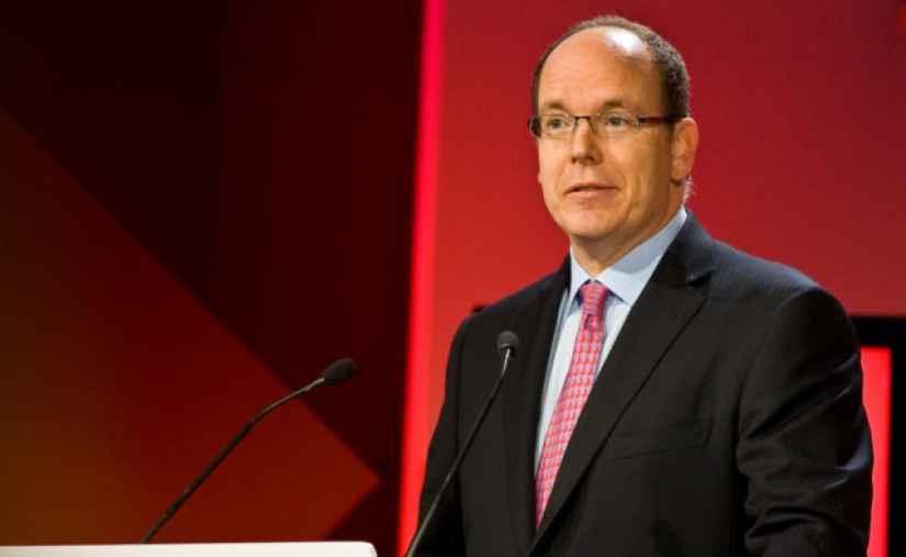 Harvey Weinstein, Tom Hanks, Idris Elba and other celebrities infected with coronavirus