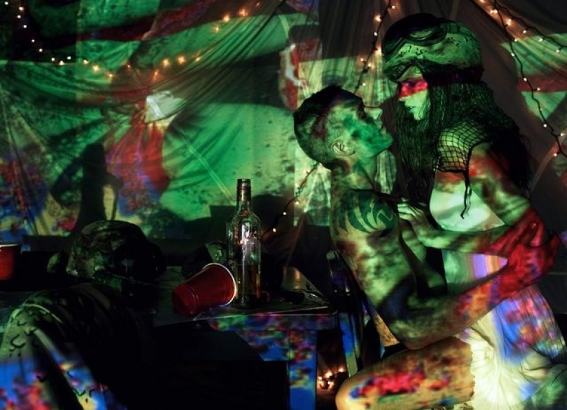 "Haz el amor, no la guerra": El proyecto fotográfico más controvertido de Stephen Maisel