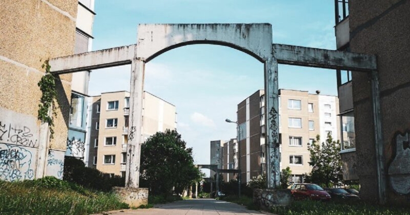Here's what the Lithuanian neighborhood looks like, where the British filmed Chernobyl
