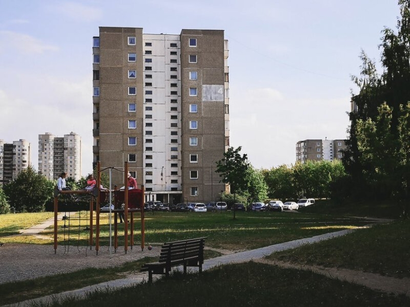 Here's what the Lithuanian neighborhood looks like, where the British filmed Chernobyl