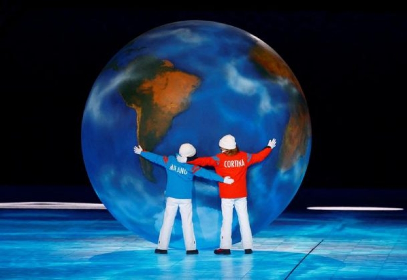 Highlights from the Closing Ceremony of the Beijing Olympics